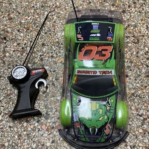 Maisto Tech remote control car
